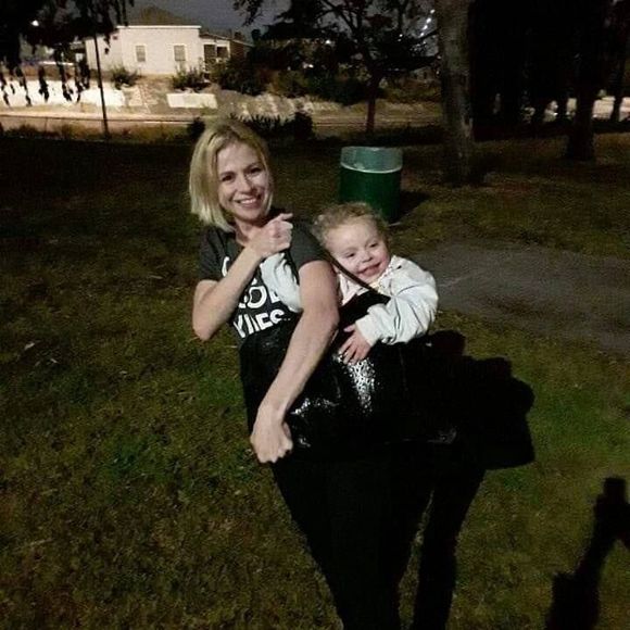 Meet your Posher, Lindsey - Picture 1 of 1